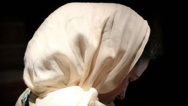 Ilustrasi Ibu Mendoakan Anak (Foto: Pixabay)