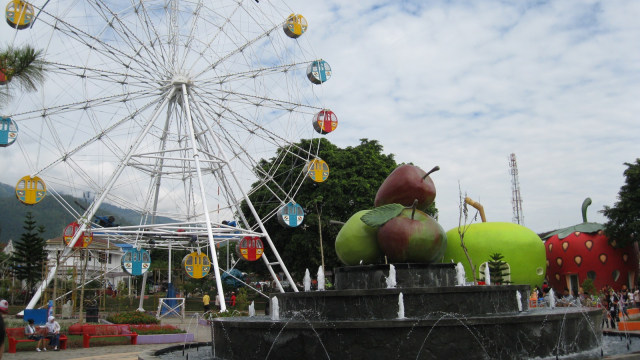 Alun-alun Batu  (Foto: Flickr/ Juvemuse)