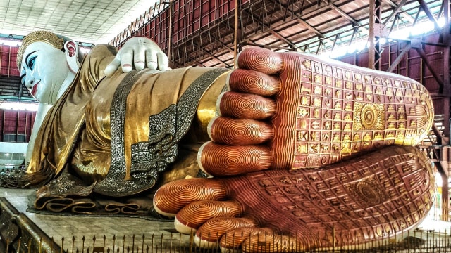 Menjelajahi 4 Pagoda Spektakuler di Myanmar (5)