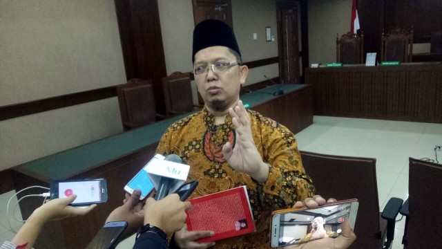 Alfian Tanjung di PN Jakpus. (Foto: Adhim Mugni Mubaroq/kumparan)
