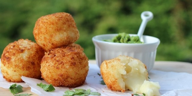 Resep Awal Bulan untuk si Kecil 'Bola-bola Nugget Kentang Keju  Lumer'