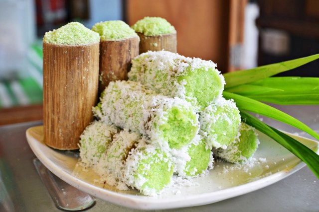 Kue Putu, Cemilan Tradisional dari Tepung Beras