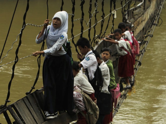 Hardiknas: Potret Karut-marut Wajah Pendidikan Kita