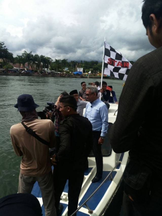 Festival Sungai Malili, Husler Lepas Peserta Lomba Perahu Tradisional (1)