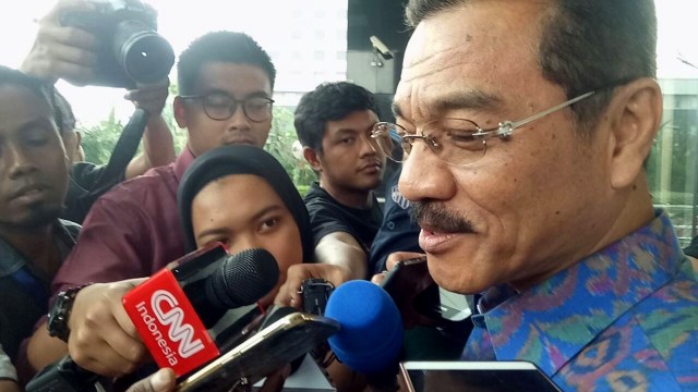 Mantan Mendagri Gamawan Fauzi di Gedung KPK. (Foto: Adhim Mugni Mubaroq/kumparan)