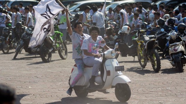 Aksi konvoi dan corat coret kelulusan di Bali. (Foto: Cisilia Agustina Siahaan/kumparan)