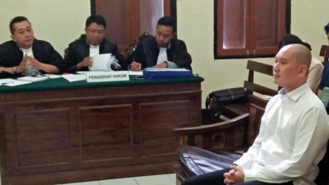 Sidang perdana terdakwa penembakan mobil. (Foto: Dok. Istimewa)