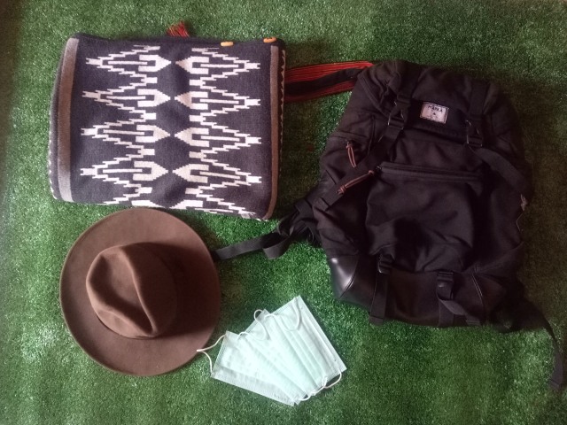 nexcare mask salah satu barang yang saya bawa saat traveling