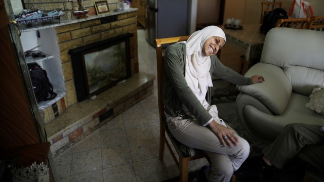Dareen Tatour (Foto: REUTERS/Ammar Awad)