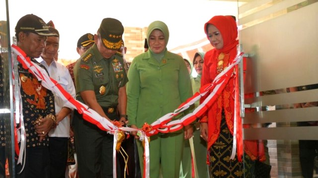 Kasad Jenderal TNI Mulyono, di Sumbawa. (Foto: Dok. TNI AD)