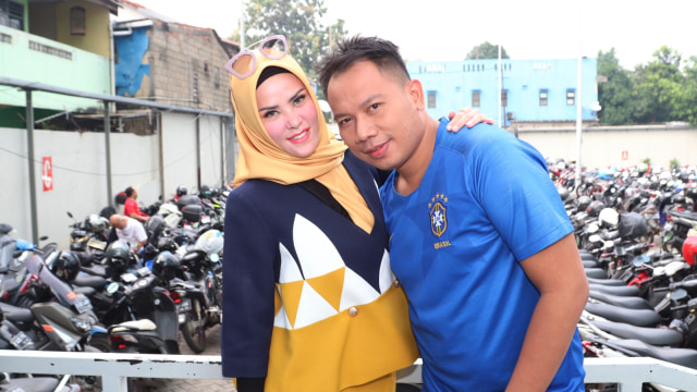 Angel Lelga dan Vicky Prasetyo. (Foto: Munady Widjaja)