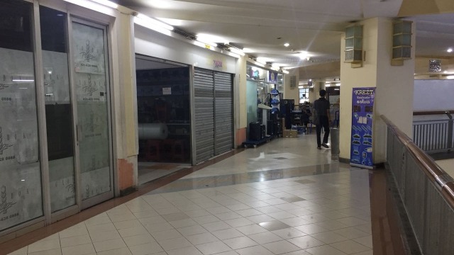 Pusat Elektronik di Kawasan Glodok (Foto: Abdul Latif/kumparan)