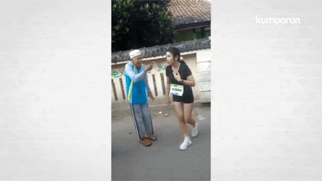 Pelari perempuan dipukul warga di Yogya (Foto: facebook/Agus Susilo)
