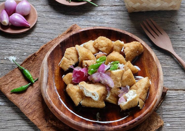 Tahu Gejrot Khas Cirebon, Seger Banget !