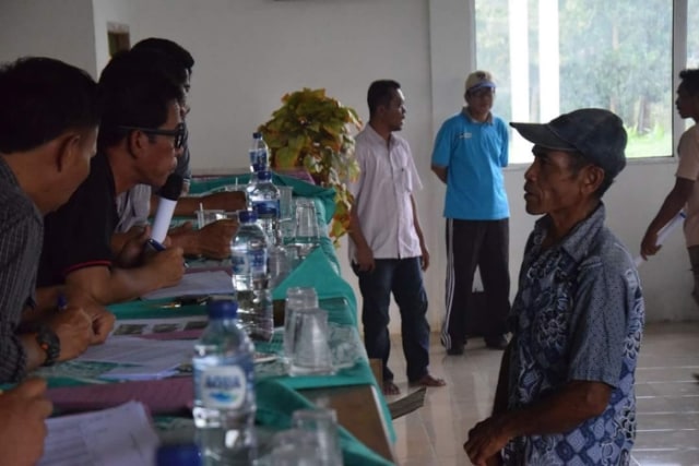 Bupati Mesuji Khamami, Turun Langsung Temui Warga dan Mengecek Bantuan Dari Kementerian PUPR (1)