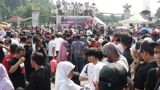 Relawan Deklarasi Akbar #2019GantiPresiden. (Foto: Puti Cinintya Arie Safitri/kumparan)