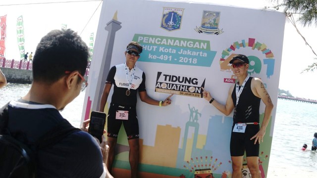 Para peserta Tidung Aquathlon. (Foto: Helmi Afandi/kumparan)
