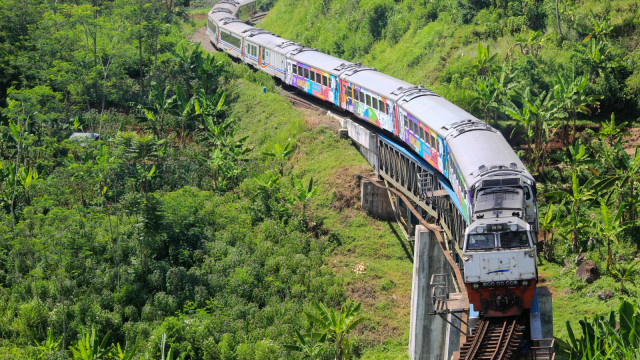 Kereta Api Argo Parahyangan . (Foto: Flickr/Aldie Aiman. M)
