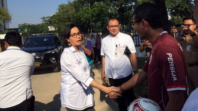 Sri Mulyani dan Sandiaga di Lapangan Banteng. (Foto: Moh Fajri/kumparan)