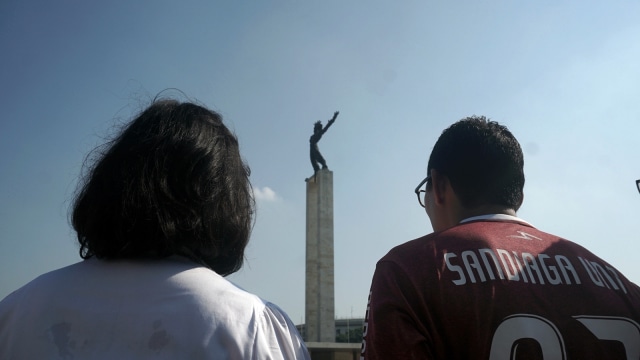 Sri Mulyani dan Sandiaga Uno di Lapangan Banteng. (Foto: Fanny Kusumawardhani/kumparan)