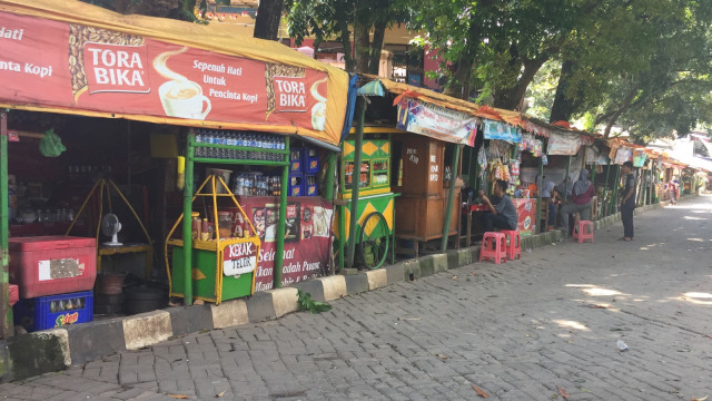 Kuliner khas Betawi di Setu Babakan. (Foto: Kartika Pamujiningtyas/kumparan)