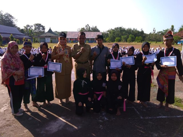 SMP Negeri 14 OKU Juarai Lomba Volly dan Pencak Silat (1)