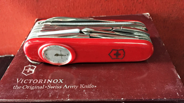 Swiss Army Knife (Foto: Helinsa Rasputri/kumparan)