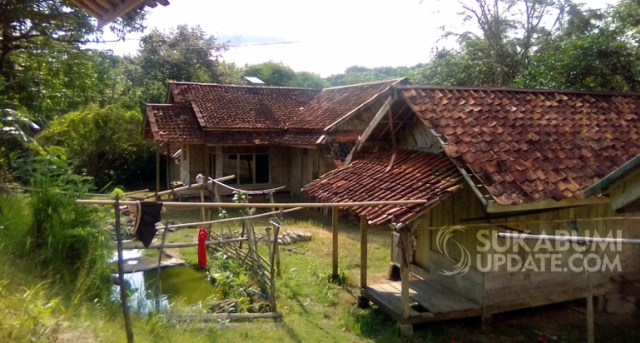 Warga Kampung Cirengrang Sukabumi Hidup 5 Bulan Tanpa Listrik