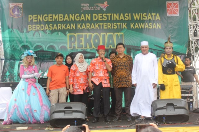 Di Acara Festival Kampoeng Arab Pekojan, Camat Tambora Berharap Kedepan Bisa Lebih Meriah. (1)