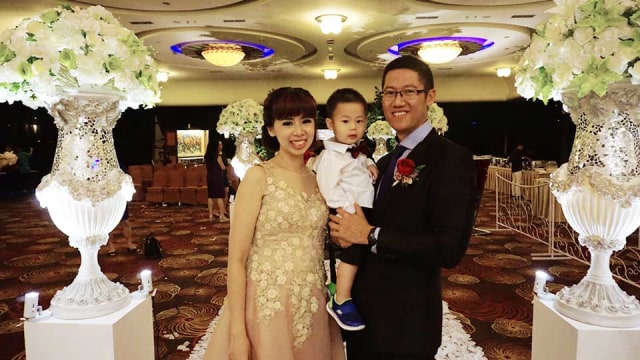 Baby-O-Talk With Multitasking Mom, Valent Cindy (2)