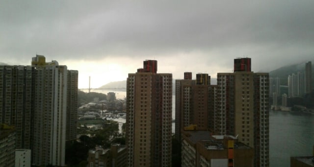 KEINDAHAN PANORAMA DARI BALIK JENDELA KAMAR (2)