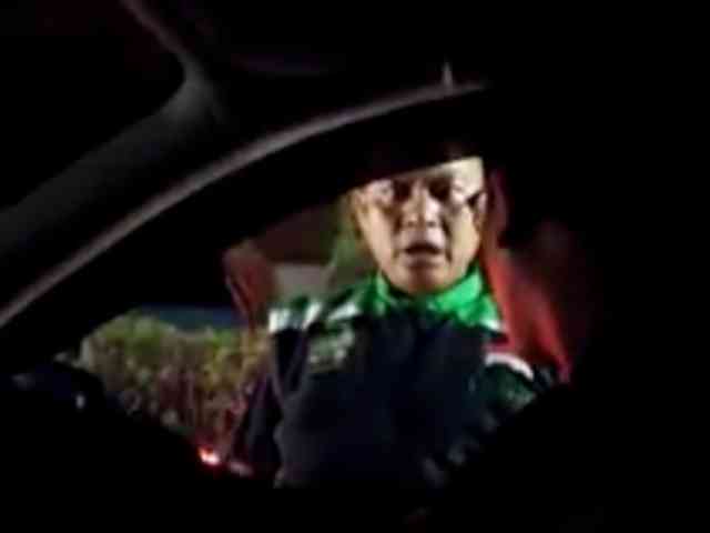Lagi, Sopir Ojek Online Ngamuk-Ngamuk Gak Jelas ke Pengendara Mobil