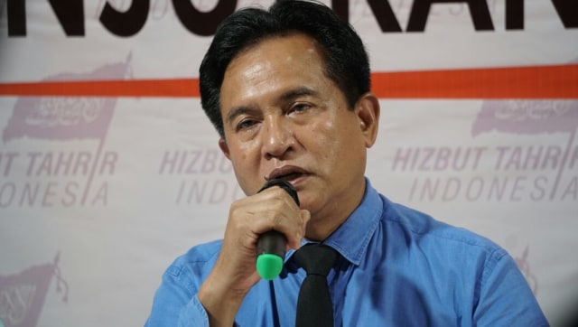 Konpers Yusril Iza Mahendra Pengacara HTI  (Foto: Jamal Ramadhan/kumparan)