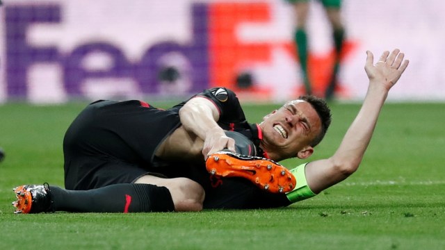 Koscielny cedera tendon achilles. (Foto: Reuters/Juan Medina)