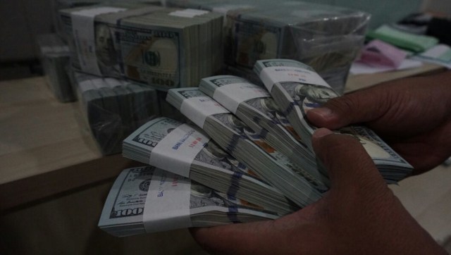 Ilustrasi Mata Uang Dolar Foto: Jamal Ramadhan/kumparan