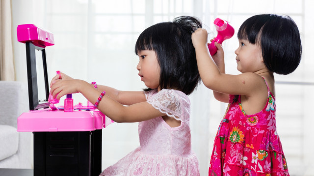 Anak mulai dandan. (Foto: Thinkstock)