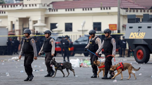 Penjagaan di Mako Brimob usai kerusuhan. (Foto: REUTERS/Darren Whiteside)