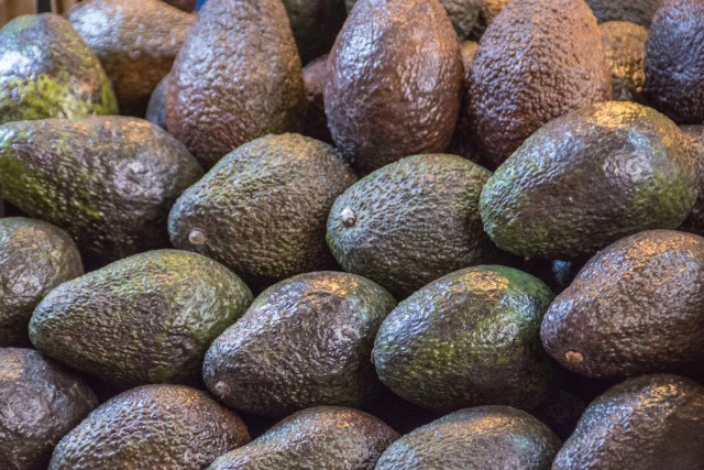 Ciri-ciri alpukat matang (Foto: Thinkstock)