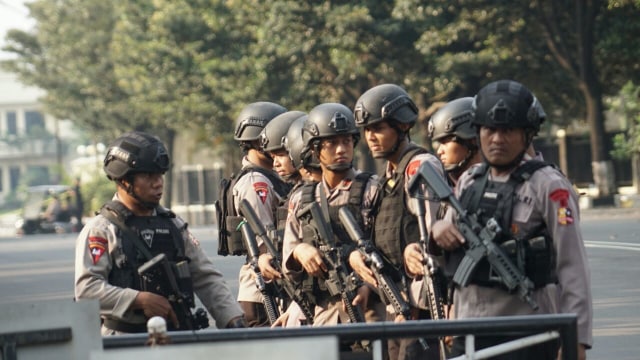 Patroli di Mako Brimob (Foto: Jamal Ramadhan/kumparan)