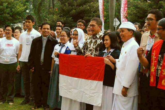 'Tak Kenal maka Tak Sayang': Mengajarkan Toleransi lewat Hari Libur (1)
