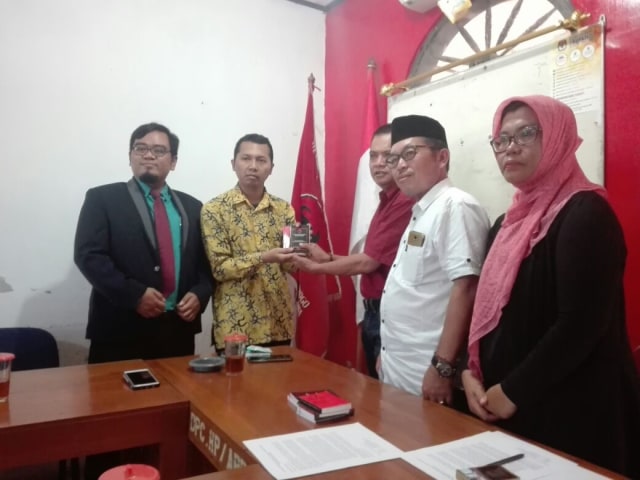 HOHO AKHIRNYA MINTA MAAF KEPADA MEGAWATI, TETAPI PROSES HUKUMNYA JALAN TERUS 