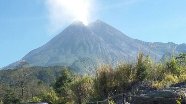Erupsi Gunung Merapi (Foto: Istimewa)