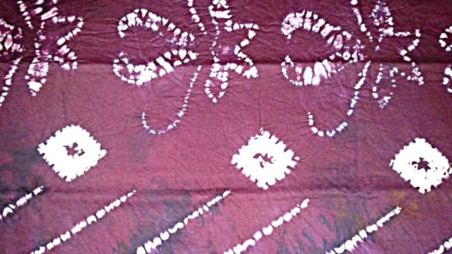 Kain Sasirangan dari Kalimantan Selatan. (Foto: Flickr/dontbesyai)