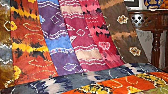 Kain Sasirangan dari Kalimantan Selatan. (Foto: Flickr/dontbesyai)