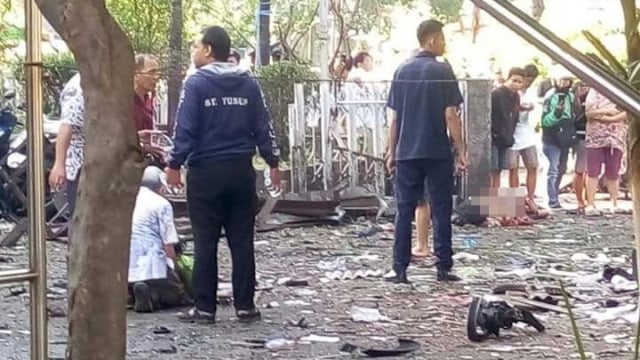 Ledakan bom di Surabaya. (Foto: Dok. Istimewa)