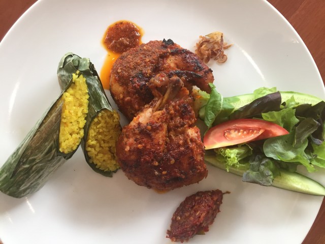 Ayam Bakar. Foto:  Adisty Putri Utami/kumparan
