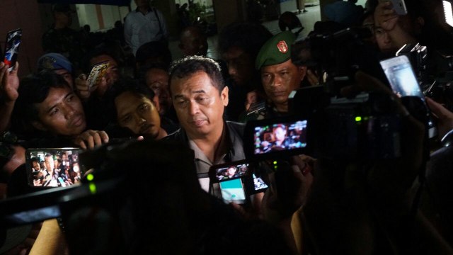 Kabid Humas Polda Jatim Kombes Frans Barung. (Foto: Jamal Ramadhan/kumparan)