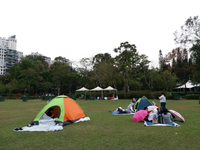Liburan Unik Ala PMI Hong Kong dengan Mendirikan Tenda-Tenda (3)