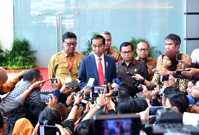Pernyataan Presiden Terkait Bom di Poltabes Surabaya (1)