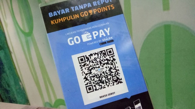 Warung Bakso Geboy terima pembayaran Go-Pay. (Foto: Aditya Panji/kumparan)